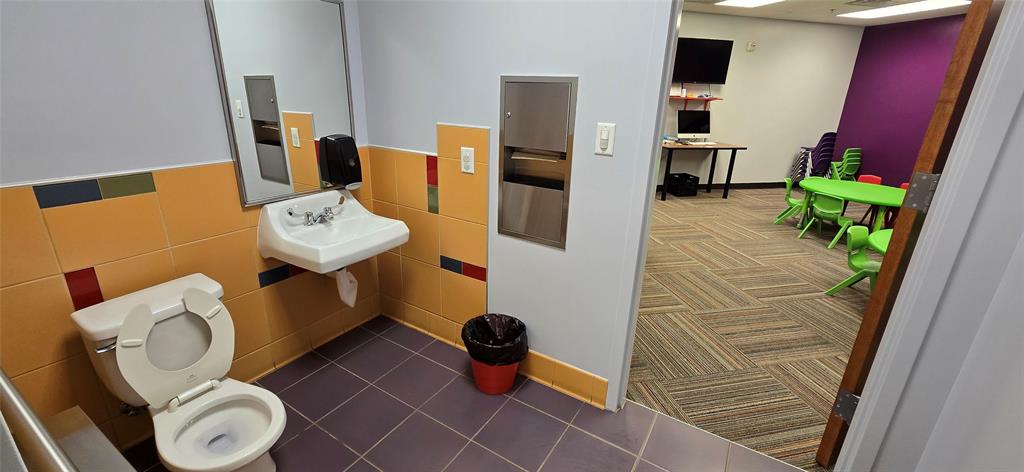 Five Mile - Commercial Lease