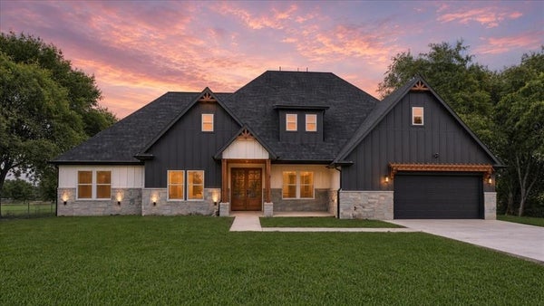 8232 MONEY LN, FORT WORTH, TX 76126 - Image 2e66ff1950a18e96c19b8bf8fca54817/3108770309