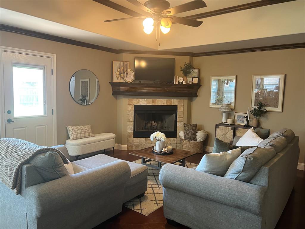 3025 Legends Trail