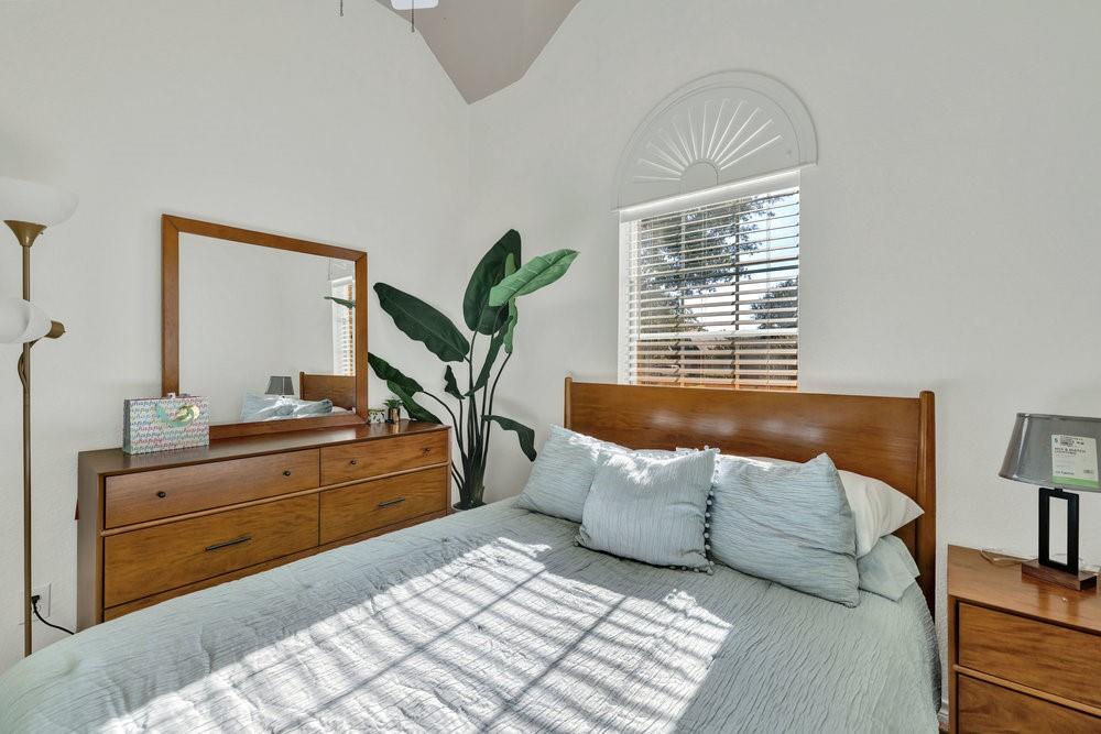 Enchanted Acres Estate - Residential Lease