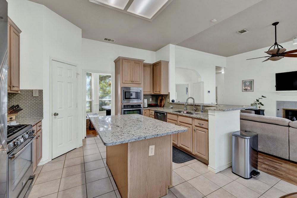 Enchanted Acres Estate - Residential Lease