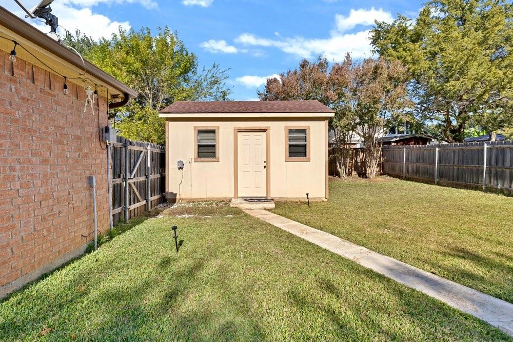 Enchanted Acres Estate - Residential Lease