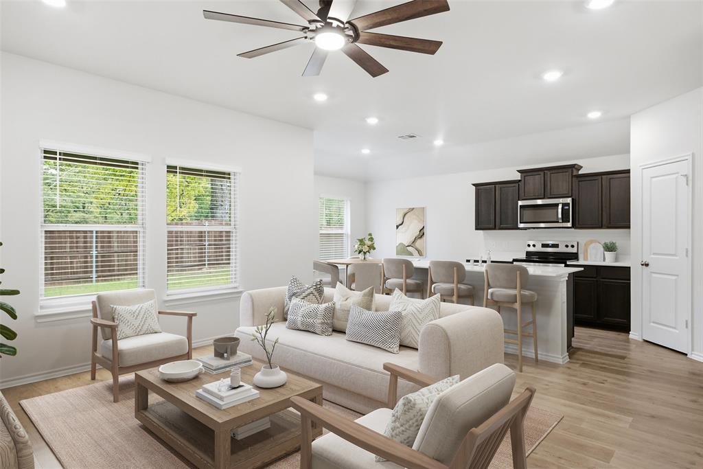 1006 River Oaks Lane