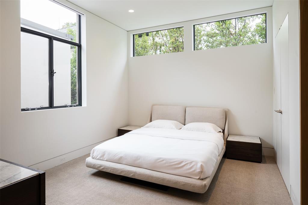 Second Sec Francis Daniel Park - Residential