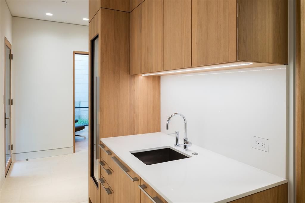 Second Sec Francis Daniel Park - Residential