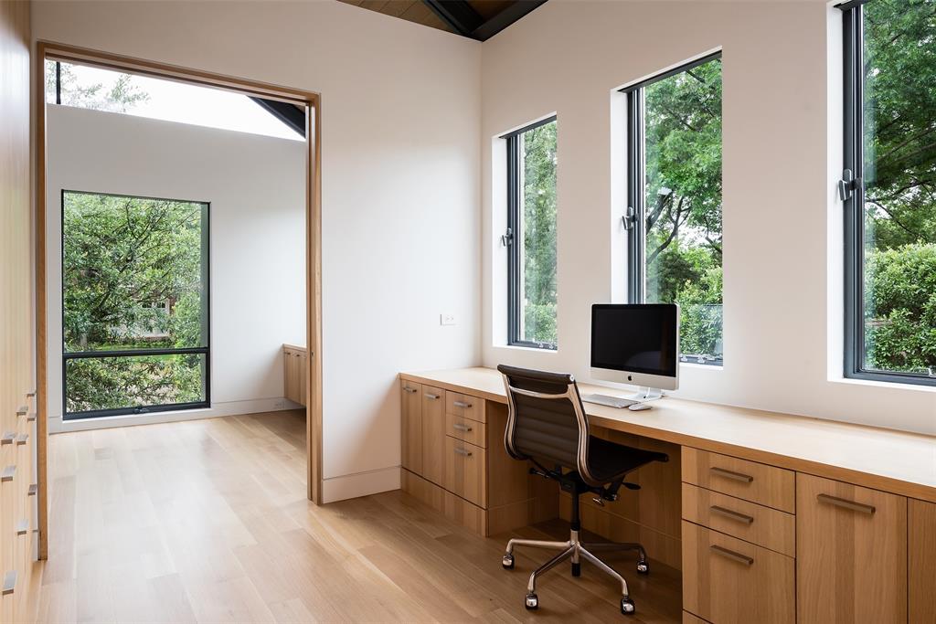 Second Sec Francis Daniel Park - Residential