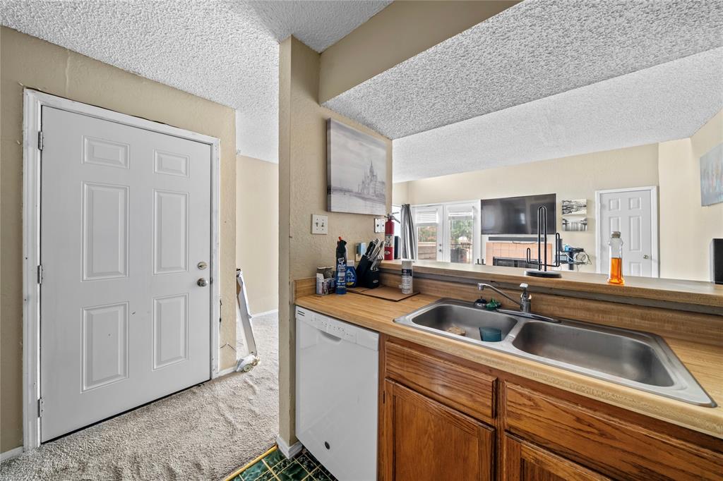 RICHLAND TRACE CONDOS BLK 8433 LOT 2A - Residential