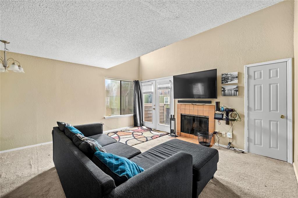 9811 Walnut Street 201