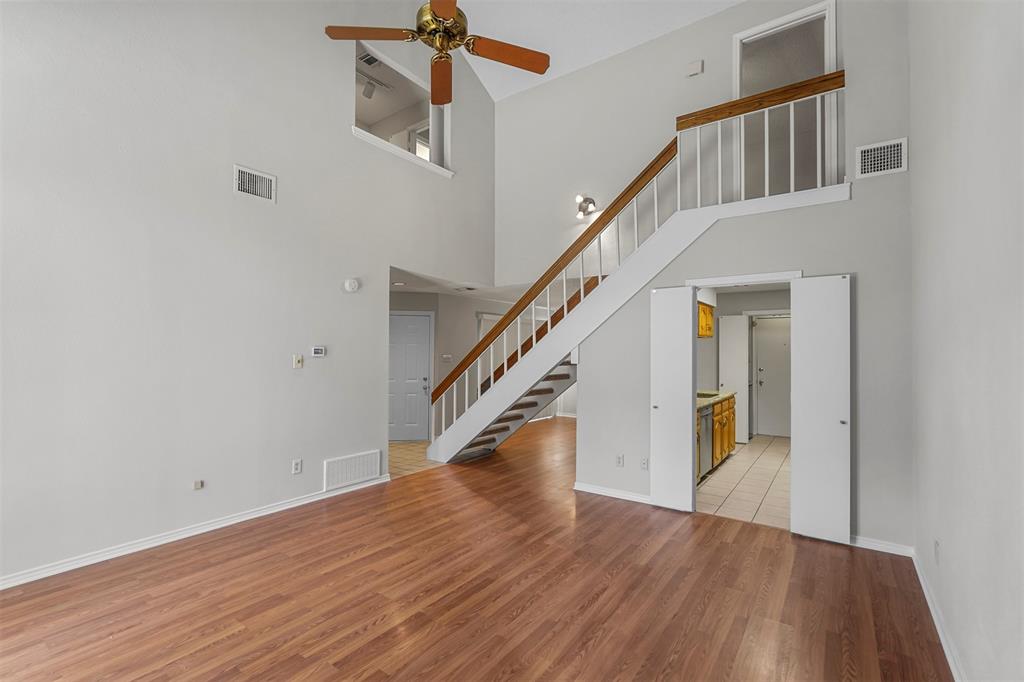 Garland, Texas 75044, United States, 2 Bedrooms Bedrooms, ,2 BathroomsBathrooms,Residential,Pending,90832