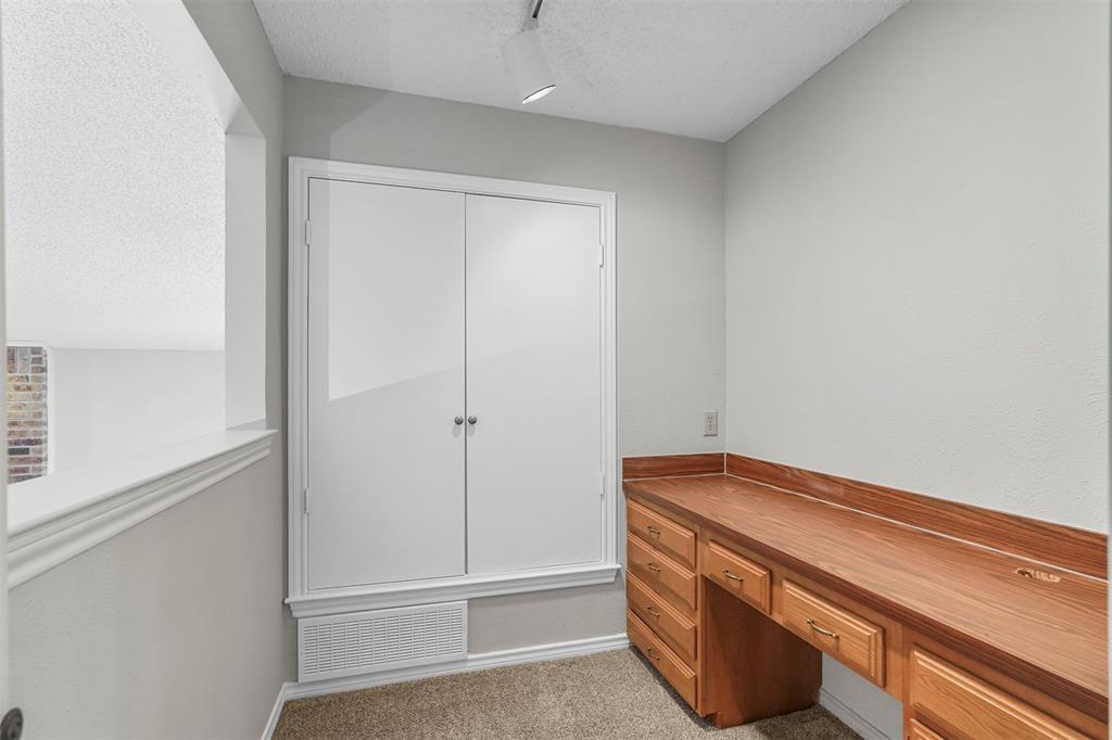 Garland, Texas 75044, United States, 2 Bedrooms Bedrooms, ,2 BathroomsBathrooms,Residential,Pending,90832