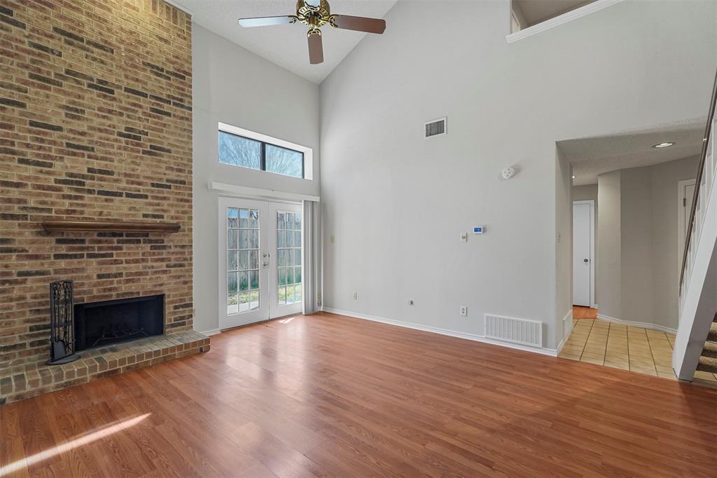 Garland, Texas 75044, United States, 2 Bedrooms Bedrooms, ,2 BathroomsBathrooms,Residential,Pending,90832