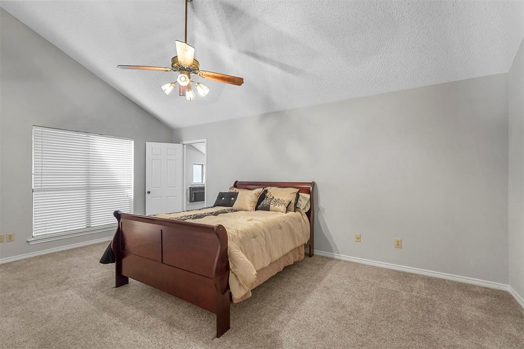 Garland, Texas 75044, United States, 2 Bedrooms Bedrooms, ,2 BathroomsBathrooms,Residential,Pending,90832