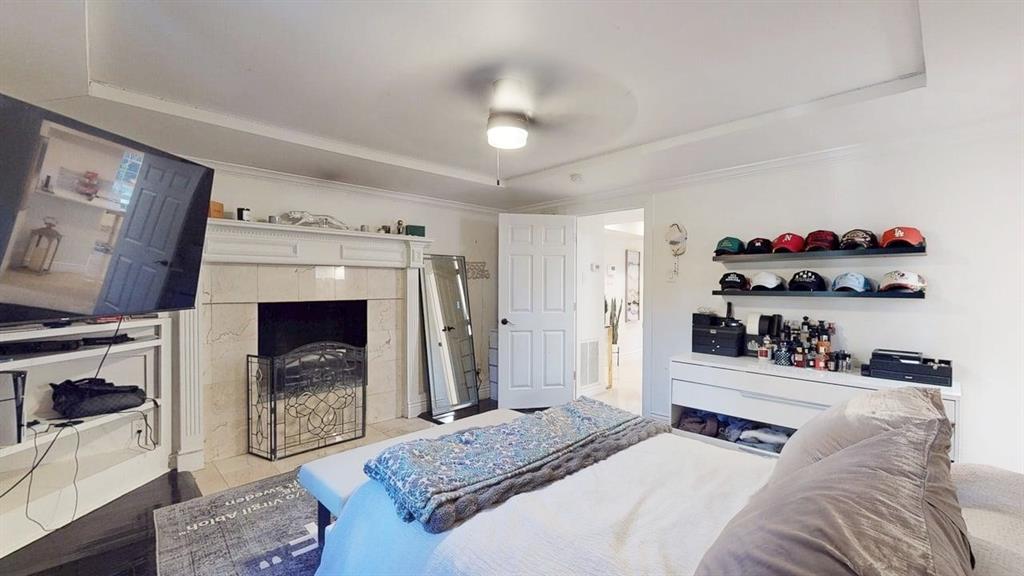 Looper Frank Add - Residential