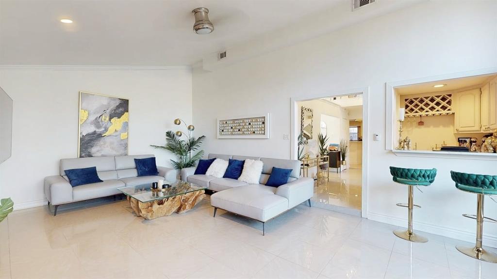 Looper Frank Add - Residential