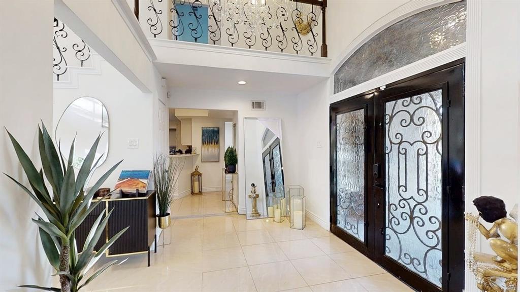 2821 Dove Pond Drive