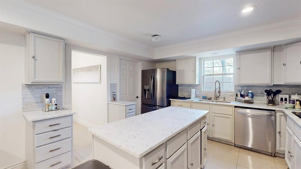 Looper Frank Add - Residential