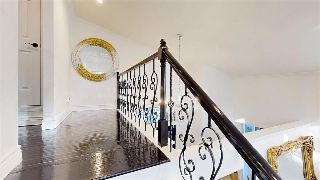 Looper Frank Add - Residential