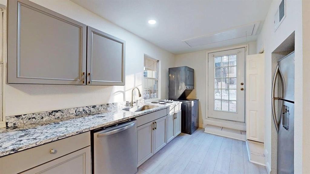 Looper Frank Add - Residential