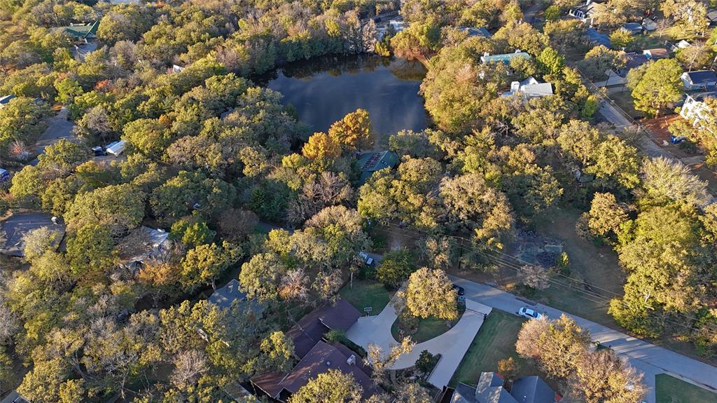 2821 Dove Pond Drive