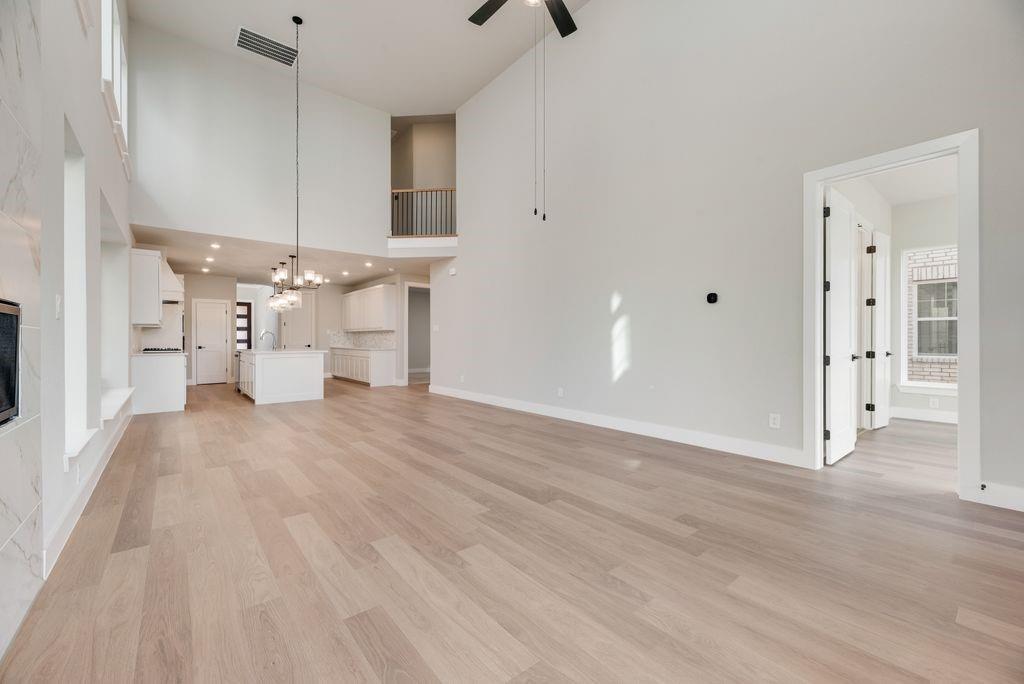 1525 Euclid Alley