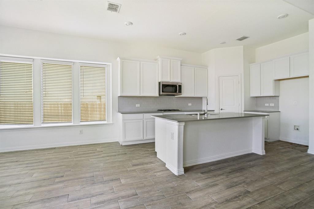 1211 Sweetgum Street