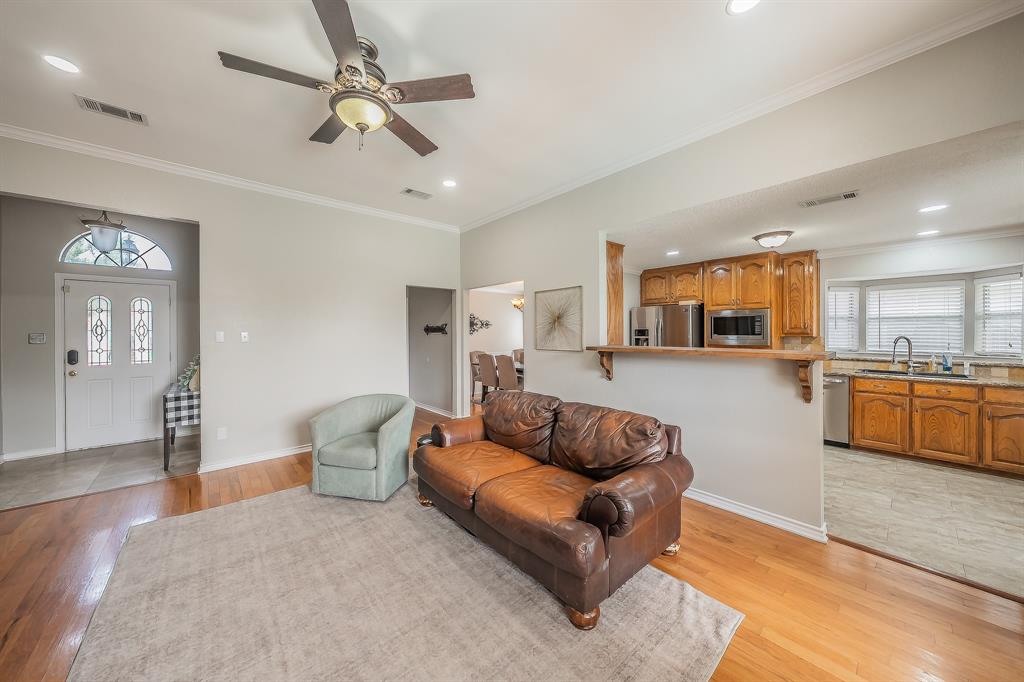 2720 Cedar Springs Court