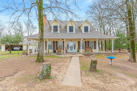 Photo of 1323 Fm 859, Edgewood, TX 75117 (MLS # 21198006)