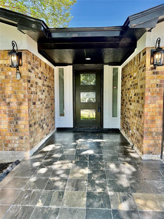 2209 Hardy Road