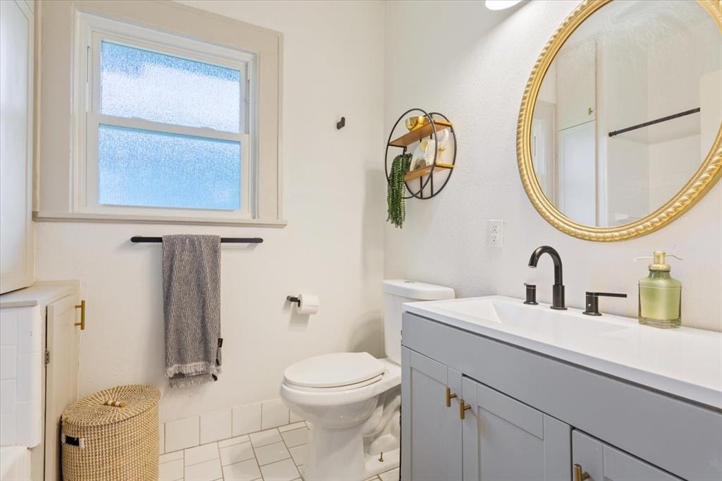 UNIVERSITY HIEGHTS - Residential