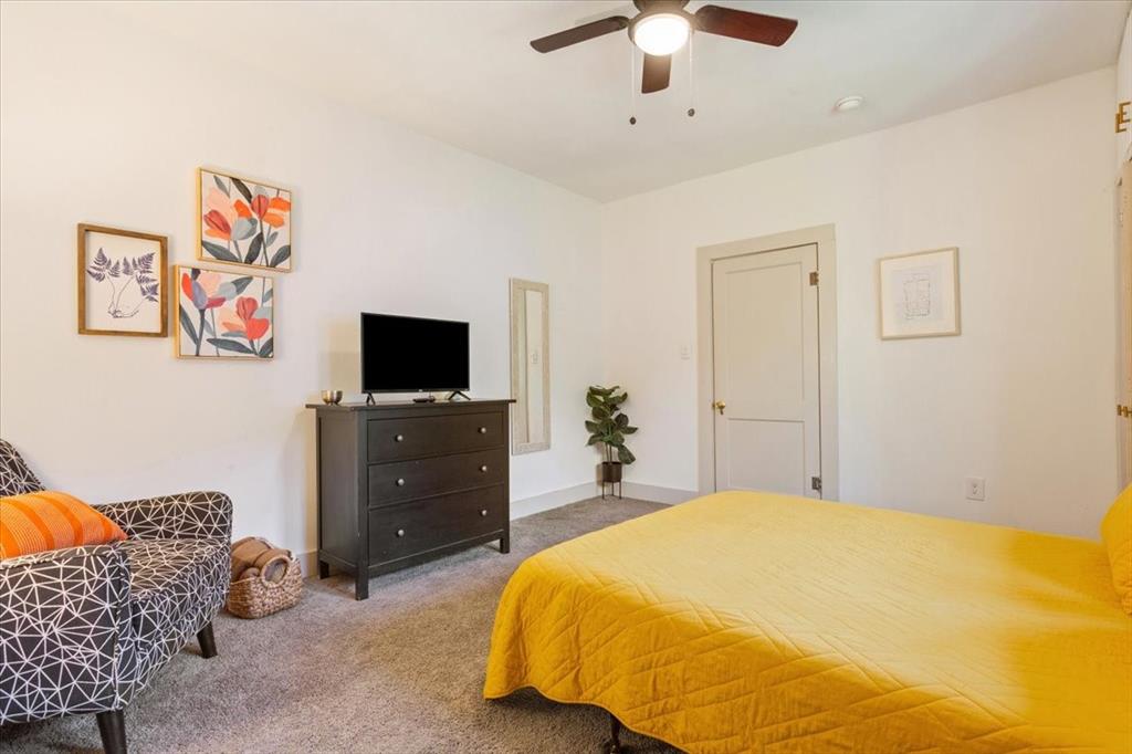 UNIVERSITY HIEGHTS - Residential