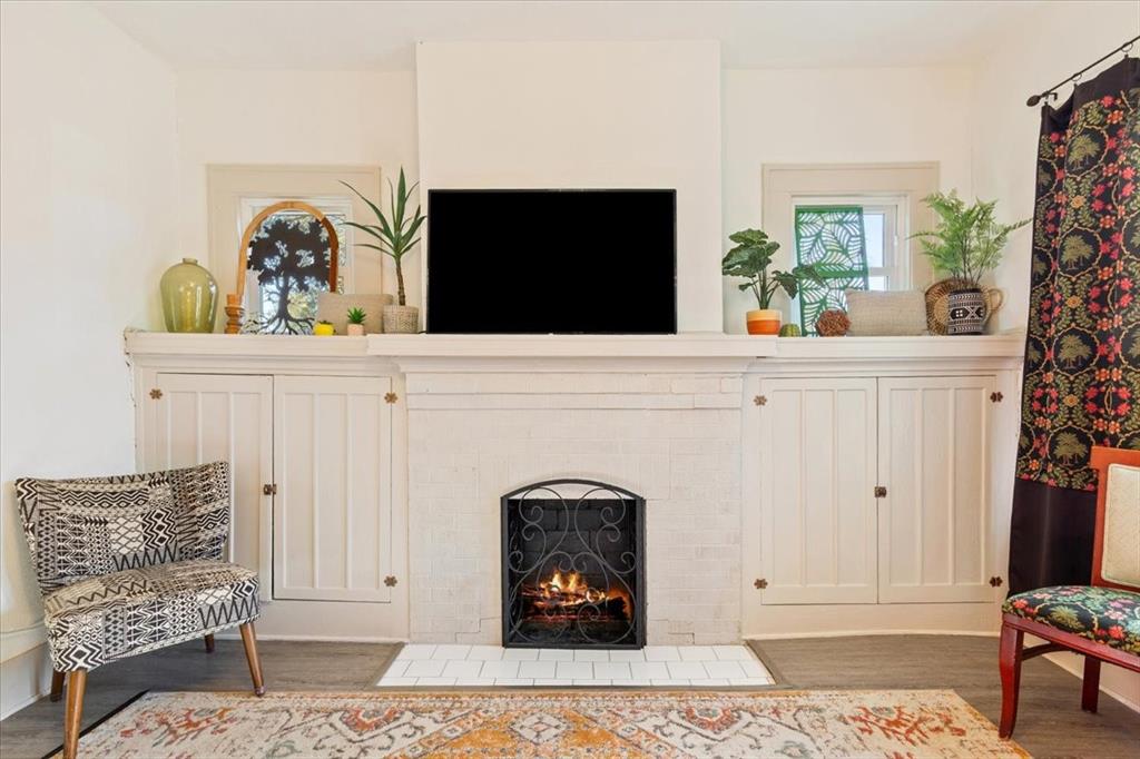 UNIVERSITY HIEGHTS - Residential