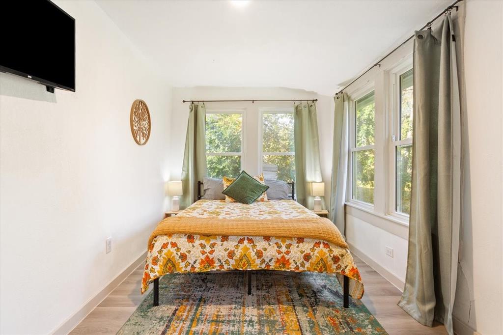 UNIVERSITY HIEGHTS - Residential