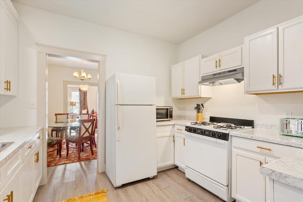 UNIVERSITY HIEGHTS - Residential