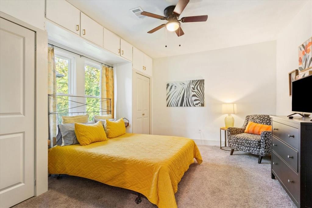 UNIVERSITY HIEGHTS - Residential