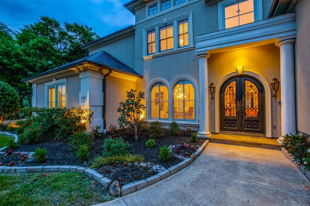 Royal Crest - Residential