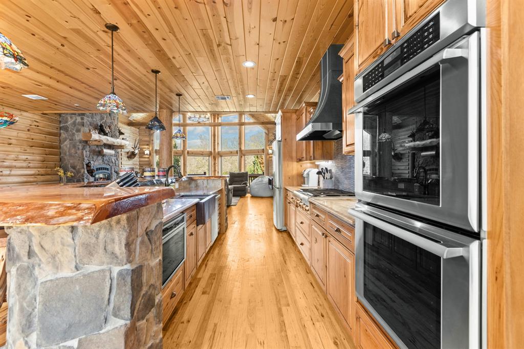 751 Oak View Drive