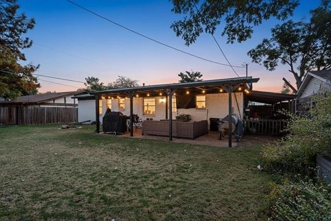 Tiny photo for 1405 Bryan Drive, Bedford, TX 76022 (MLS # 21125621)