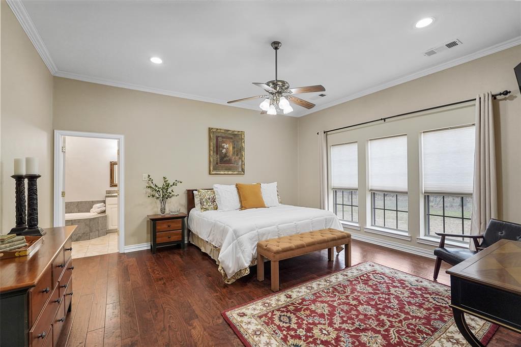 Greenville, Texas 75402, United States, 4 Bedrooms Bedrooms, ,4 BathroomsBathrooms,Residential,Pending,8608