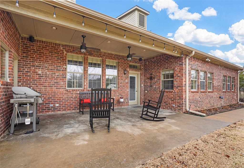 Greenville, Texas 75402, United States, 4 Bedrooms Bedrooms, ,4 BathroomsBathrooms,Residential,Pending,8608