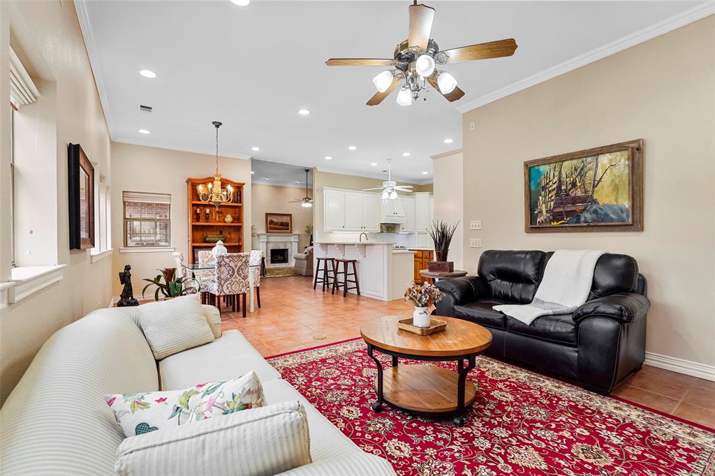 Greenville, Texas 75402, United States, 4 Bedrooms Bedrooms, ,4 BathroomsBathrooms,Residential,Pending,8608