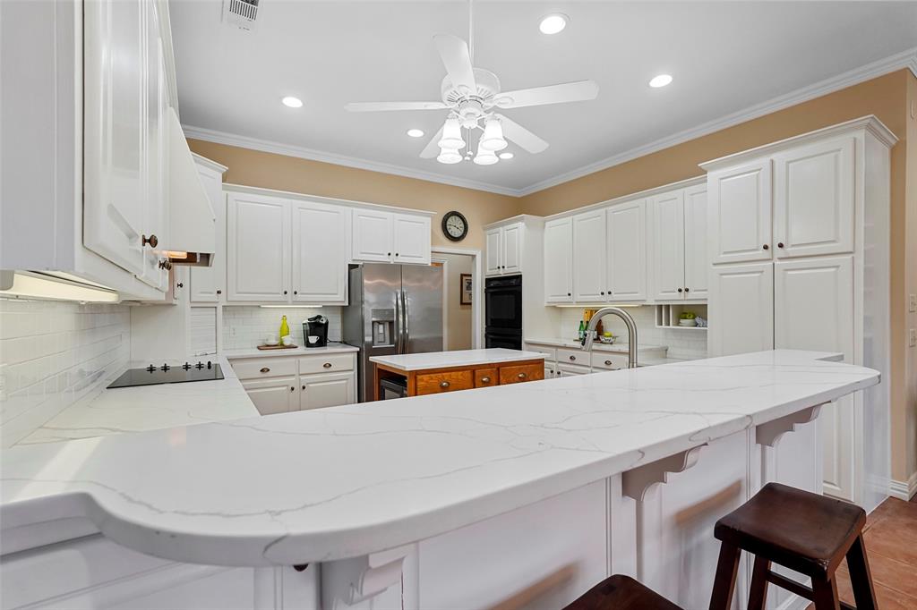 Greenville, Texas 75402, United States, 4 Bedrooms Bedrooms, ,4 BathroomsBathrooms,Residential,Pending,8608