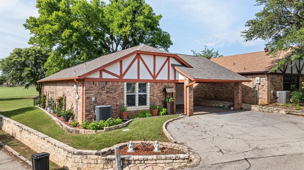 6236 Tezcuco Court