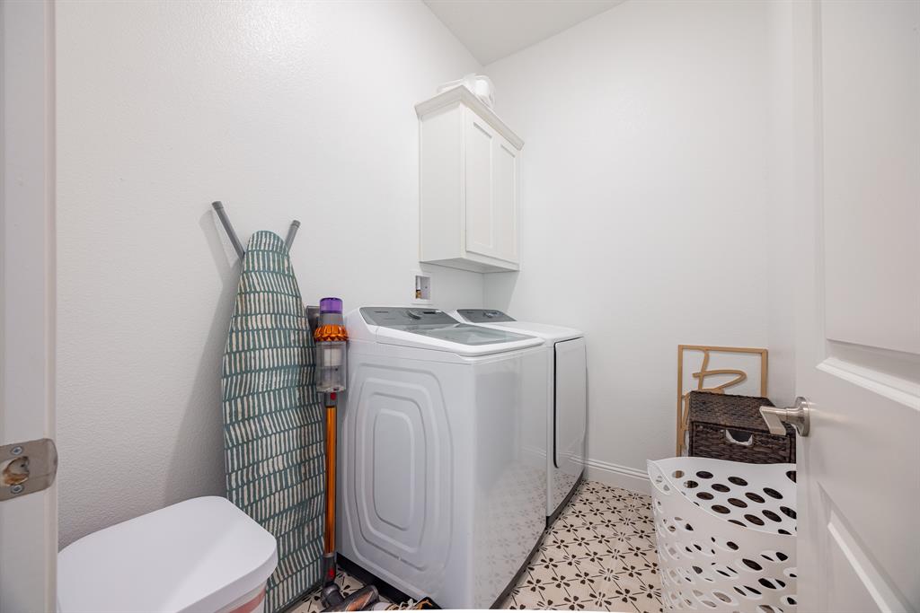 Sheppards Place Ph 2 - Residential