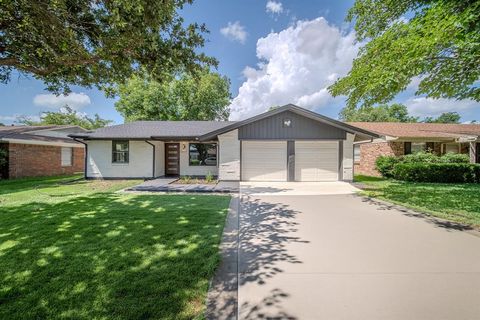 Photo of 2607 Eastridge Drive, Mesquite, TX 75150 (MLS # 21289781)