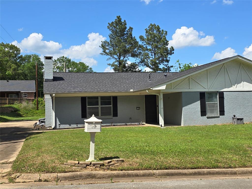 1504 Woodway Lane