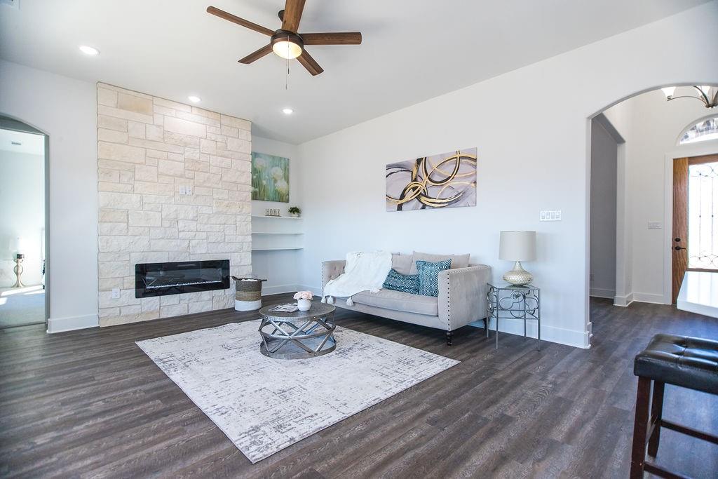 Thoroughbred Heights - Residential