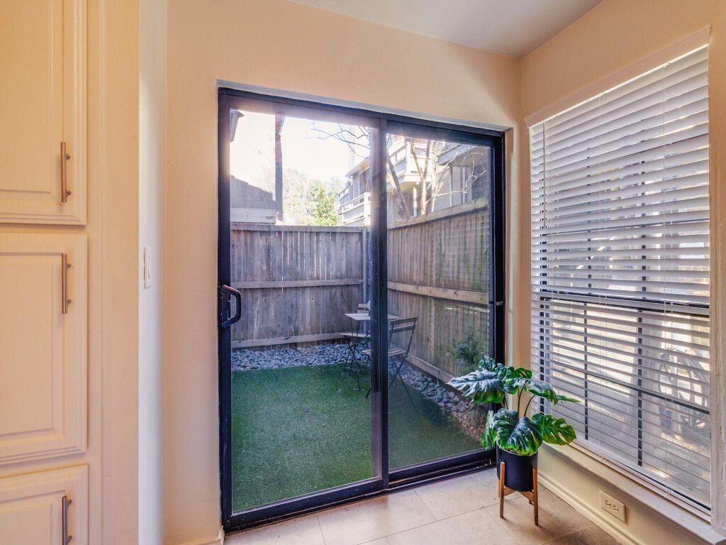 5200 Martel Avenue 9B