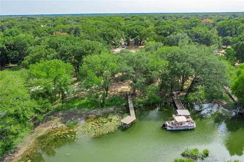 A home in West Tawakoni