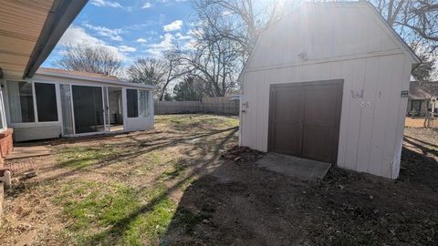 A home in Benbrook