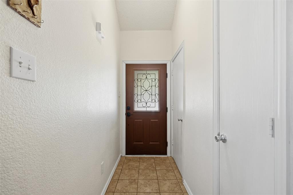 1152 Lake Bluff Drive